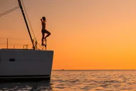 Honolulu Diamond Head Sunset Sail thumbnail 1