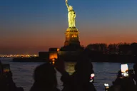 New York City Evening Cruise with Live DJ thumbnail 4