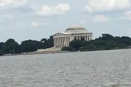 Washington DC Monuments & Memorials Minibus Tour thumbnail 4