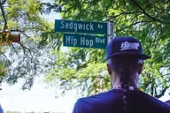 New York City Hip Hop Bus Tour thumbnail 1