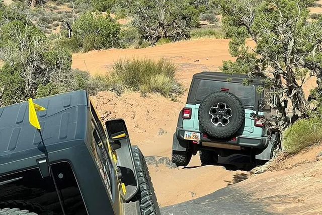 Moab 4x4 Guided Jeep Experience - Image 3