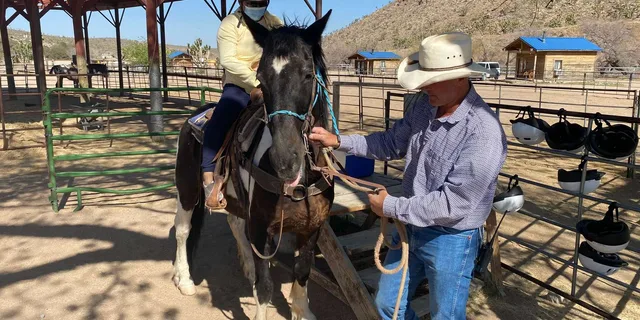 Las Vegas Horseback Ride in Joshua Tree Forest - Image 6