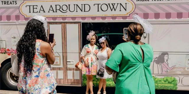 Chicago Tea Tour with Curated Teas and Iconic Sights - Image 5