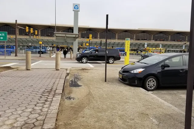 New York City Private Airport Transfer - Image 2