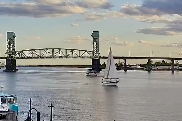 Wilmington Sailing Charter - Image 4