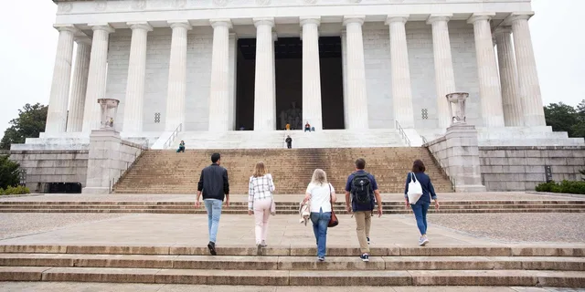 Washington DC National Mall Tour with Washington Monument Entry - Image 2