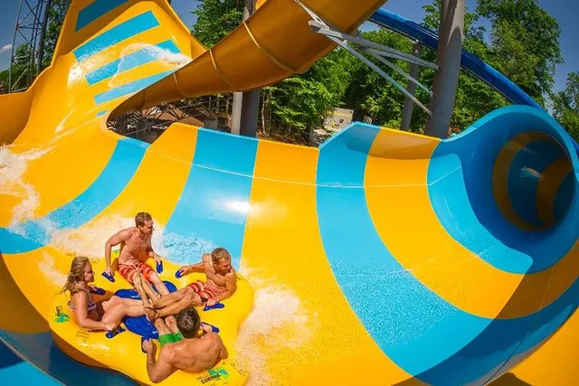 Williamsburg Water Park Ticket - Image 2