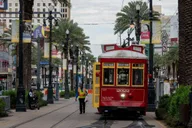 New Orleans Panoramic City Tour with Drink and Souvenir 3 hr thumbnail 3