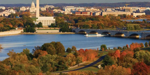 Washington DC Dinner River Cruise - Image 4