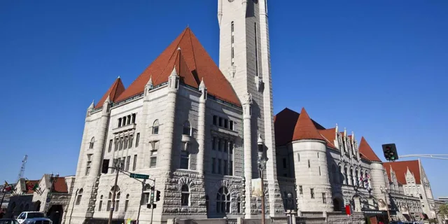 St. Louis Food Tour - Image 6
