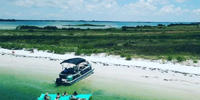 Clearwater Beach Private Pontoon Boat Tour - Image 3