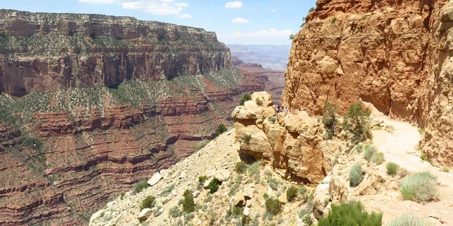 Grand Canyon Hike from Sedona or Flagstaff - Image 4