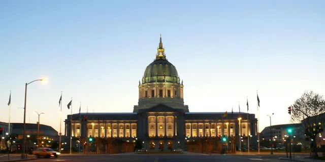 San Francisco Double Decker Bus Night Tour - Image 3