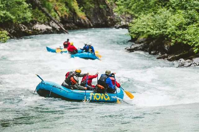 Hope Whitewater Rafting on Six Mile Creek - Image 2