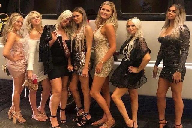 Las Vegas Nightclub Tour with Party Bus - Image 5