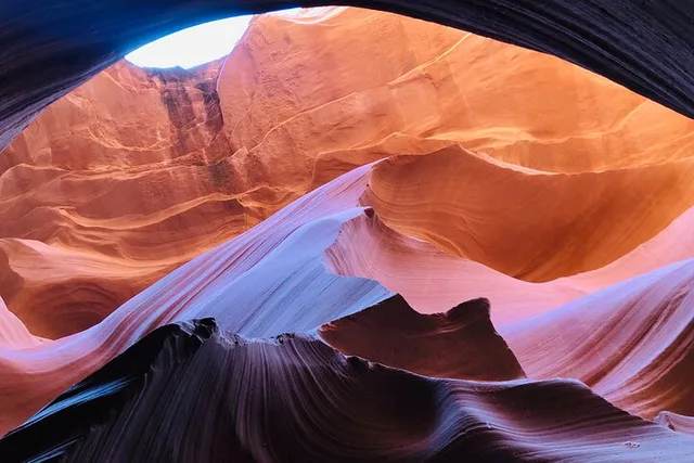 Las Vegas Antelope Canyon and Horseshoe Bend Tour - Image 5