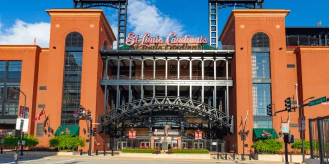 St. Louis Baseball History Private Tour - Image 6