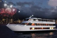Honolulu Fireworks Cocktail Cruise 90 min thumbnail 1