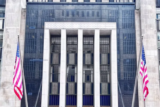 Chicago Art Deco Walking Tour - Image 2