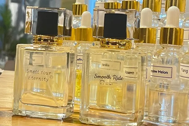 Chicago Perfume Making Class on Magnificent Mile - Image 1