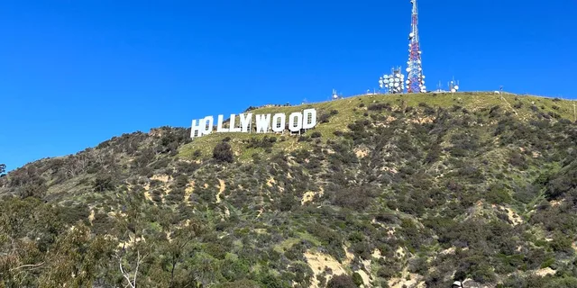 Los Angeles Hollywood Sign Hiking Tour with French Guide 3 hr - Image 2