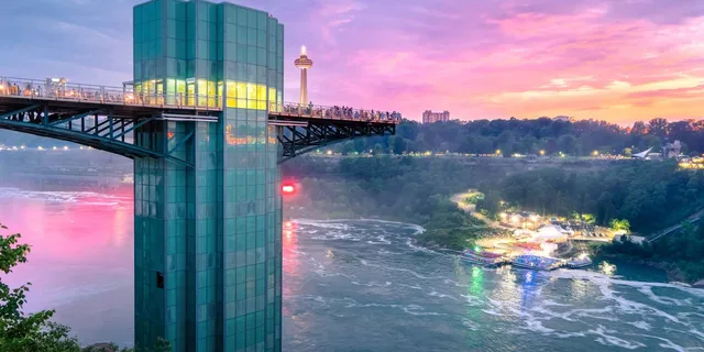 Niagara Falls Tour of American and Canadian Sides - Image 2