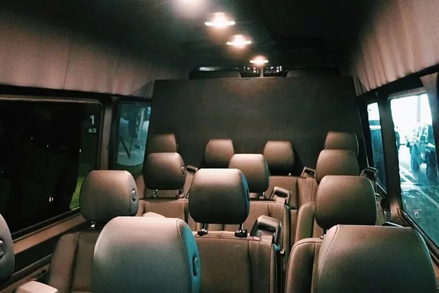 New Orleans Chauffeur Driven Airport Transfer - Image 4