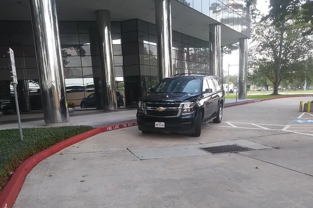 Galveston to Houston IAH Airport Private SUV Shuttle - Image 5