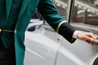 Seattle Airport Transfer thumbnail 3