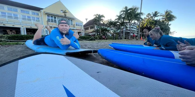 Lahaina Group Surf Lesson - Image 2