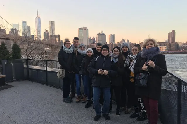 Brooklyn Christmas Tour - Image 2