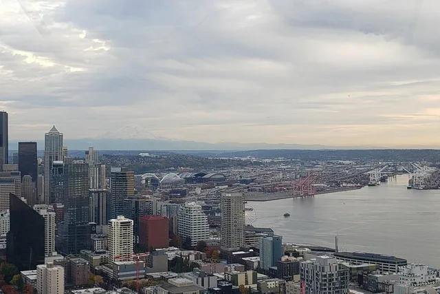 Seattle City and Washington State Landscapes Tour - Image 3