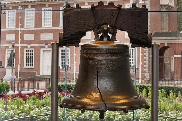 Philadelphia History Walking Tour 90 Min - Image 1