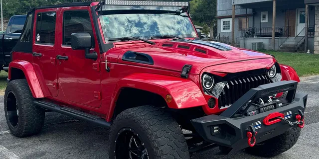 Gatlinburg Jeep Rental Through The Smoky Mountains - Image 2
