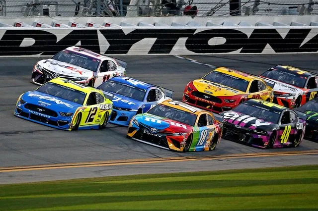 Daytona NASCAR Daytona 500 with Transportation - Image 2