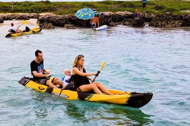 Kailua Bay Kayaking Tour to Popoia Island - Image 5
