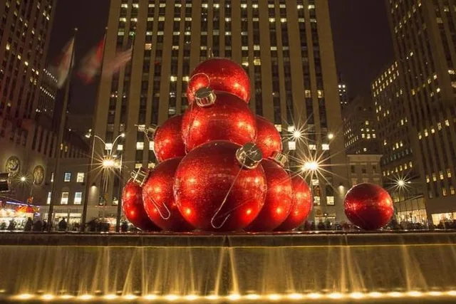 New York Christmas Holiday Walking Tour - Image 4