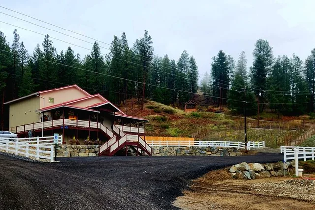 Leavenworth Wine Tasting in the American Alps 90 min - Image 3