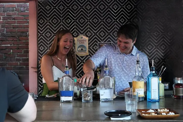 Charleston Cocktail Class - Image 1