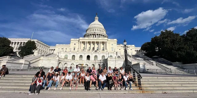 Washington D.C. Guided Tour with Changing of the Guard - Image 5