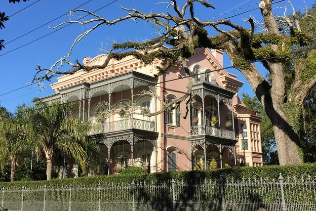 New Orleans Garden District Architecture Tour - Image 1