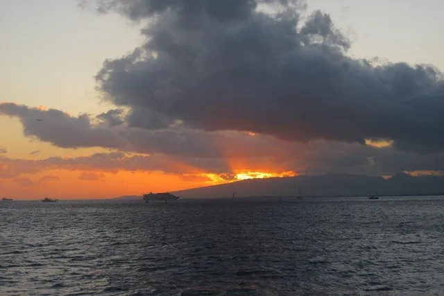 Oahu Sunset Cocktail Cruise - Image 6