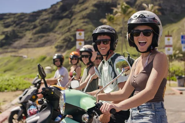 Honolulu Moped Rental for the Day - Image 4