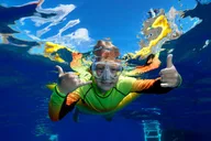 Maui Molokini and Turtles Yacht Snorkel thumbnail 4