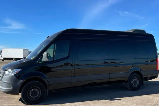 Seattle Airport Transfer from Pier 91 - Image 2