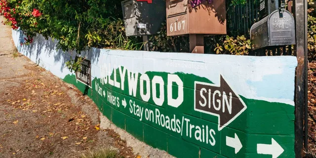 Los Angeles Hollywood Sign Walking Tour - Image 6