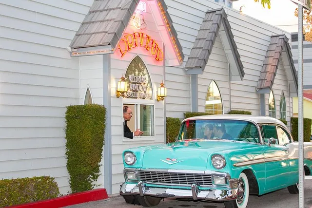Las Vegas Drive-Up Wedding Ceremony - Image 6