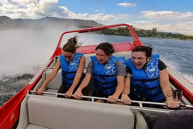 Wenatchee Adventure Boat Ride - Image 3