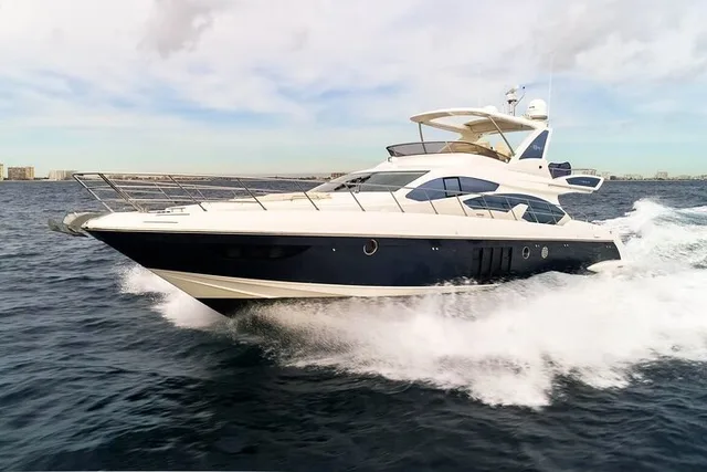Los Angeles Yacht Rental 4 hr - Image 2