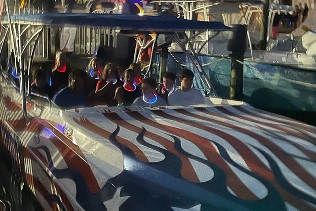 Destin Harbor Firework Show by Boat - Image 6